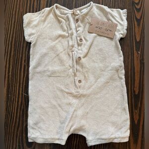The Simple Folk Cream Button-Up Romper, size 3/4 yrs